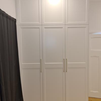 Stunning 2 pac shaker style doors 